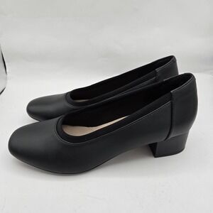 Clarks‎ Collection Chartli Fame Block-Heel Pumps Size 10
